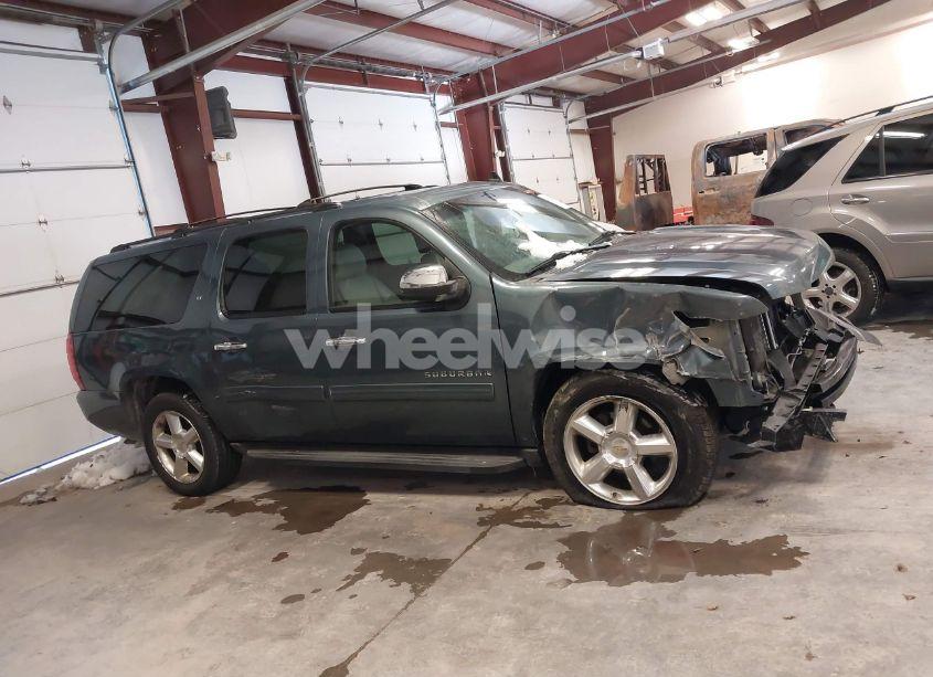 Photo 13 of 2010 Chevrolet Suburban 1500 LT1 (VIN 1GNUKJE30AR281242)