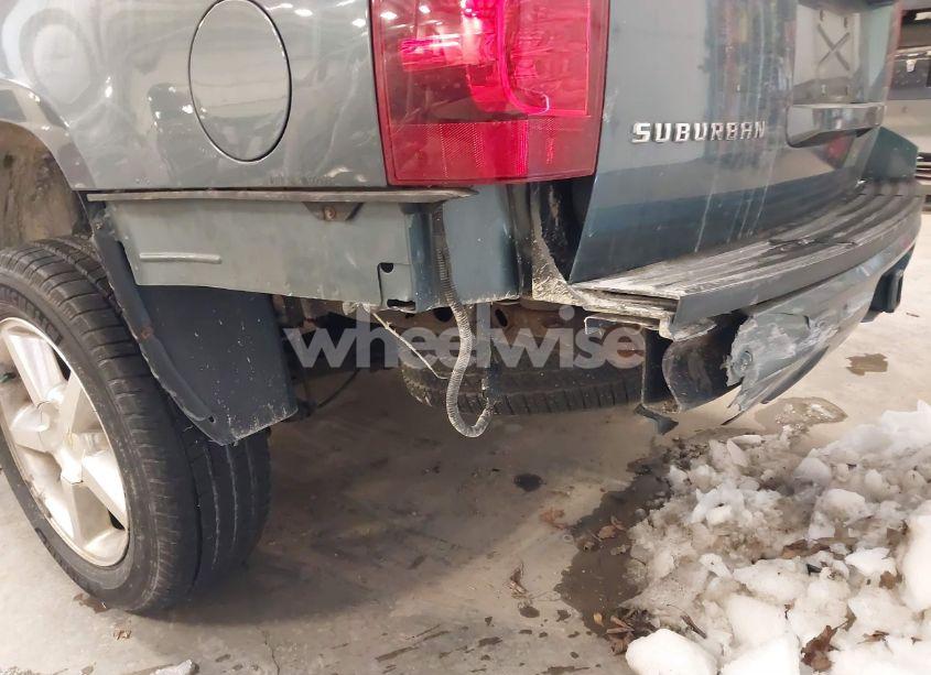 Photo 20 of 2010 Chevrolet Suburban 1500 LT1 (VIN 1GNUKJE30AR281242)