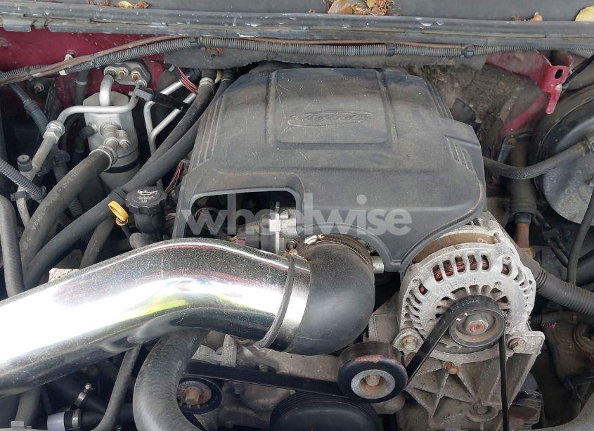 Photo 10 of 2010 Chevrolet Suburban 1500 LT1 (VIN 1GNUKJE31AR129860)