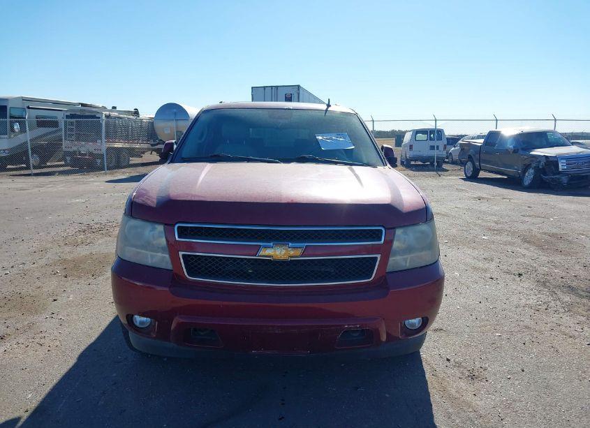 Photo 12 of 2010 Chevrolet Suburban 1500 LT1 (VIN 1GNUKJE35AR279759)