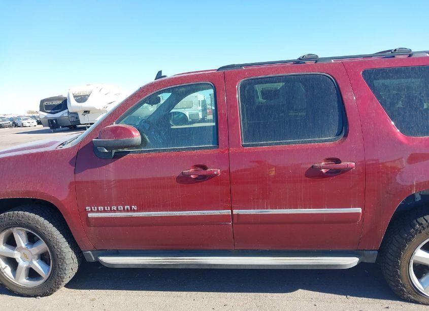 Photo 14 of 2010 Chevrolet Suburban 1500 LT1 (VIN 1GNUKJE35AR279759)