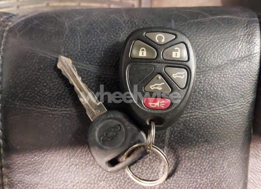 Photo 11 of 2010 Chevrolet Suburban 1500 LT1 (VIN 1GNUKJE36AR139025)