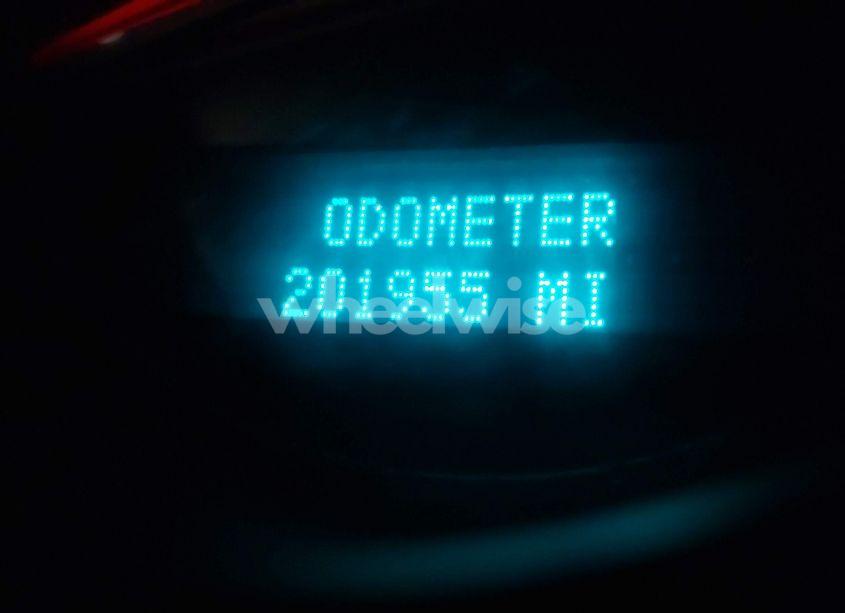 Photo 15 of 2010 Chevrolet Suburban 1500 LT1 (VIN 1GNUKJE36AR139025)