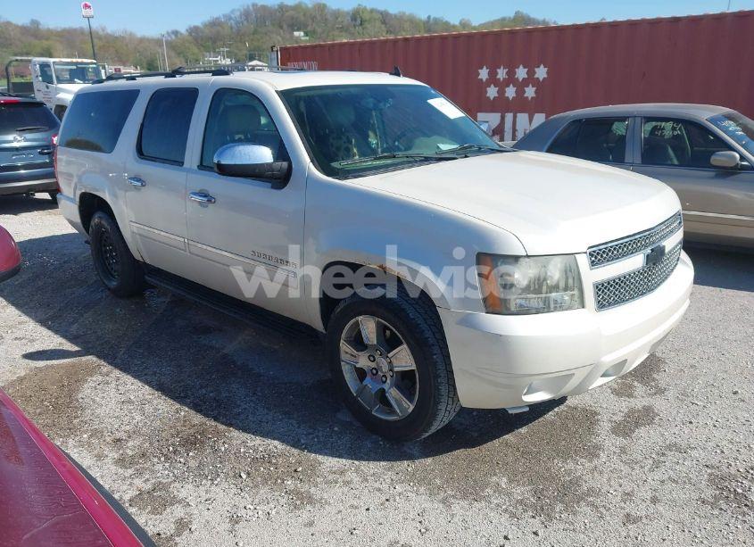 2010 Chevrolet Suburban 1500 LTZ (VIN 1GNUKKE30AR100825) main photo