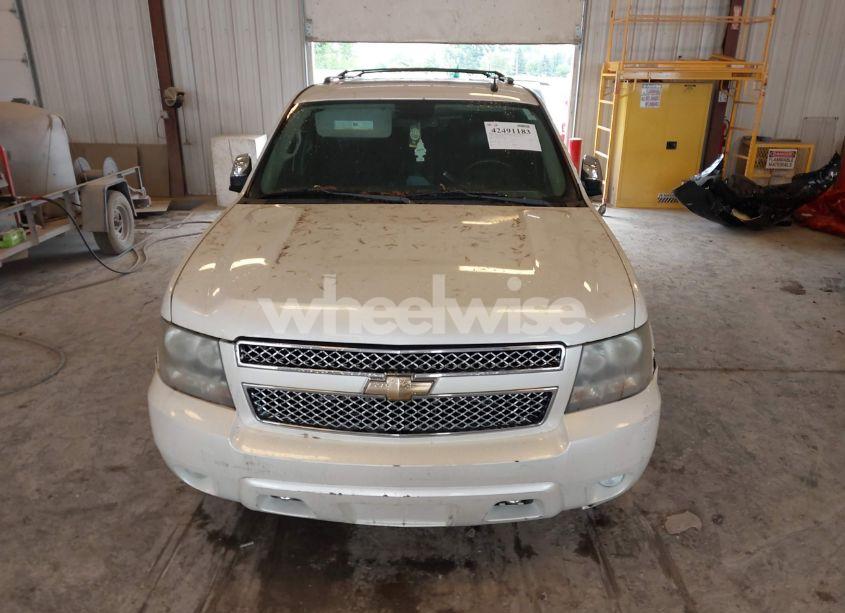 Photo 12 of 2010 Chevrolet Suburban 1500 LTZ (VIN 1GNUKKE35AR173513)