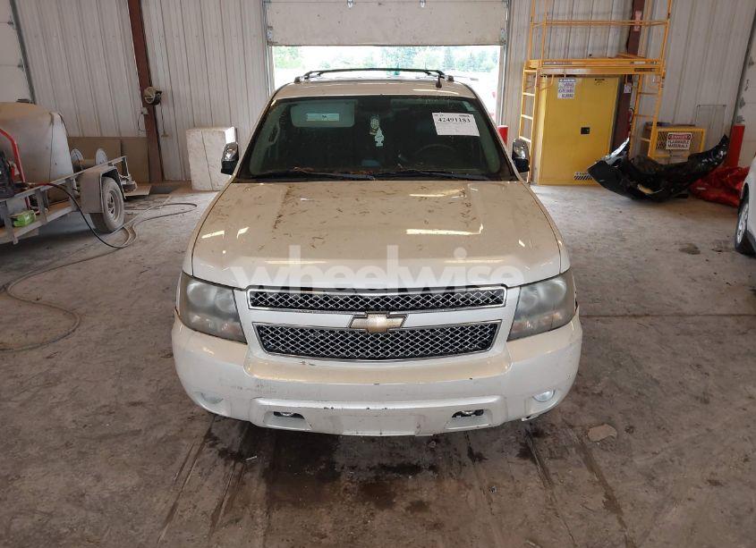 Photo 6 of 2010 Chevrolet Suburban 1500 LTZ (VIN 1GNUKKE35AR173513)