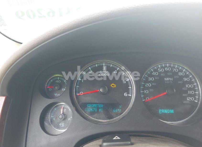 Photo 7 of 2010 Chevrolet Suburban 1500 LTZ (VIN 1GNUKKE35AR273482)