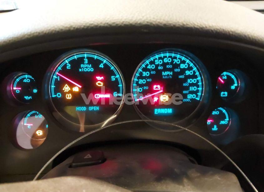 Photo 7 of 2010 Chevrolet Suburban 1500 LTZ (VIN 1GNUKKE36AR101994)