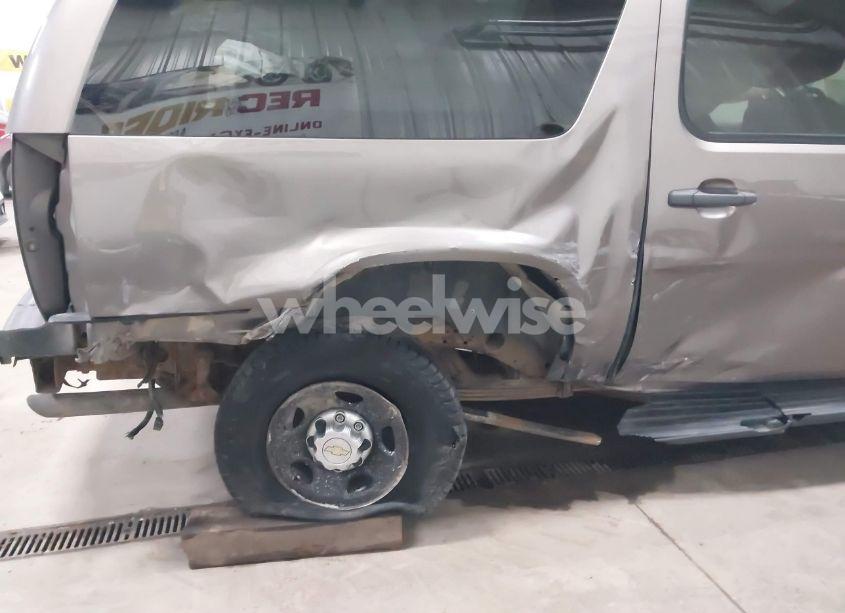 Photo 12 of 2013 Chevrolet Suburban 2500 COMMERCIAL FLEET (VIN 1GNWK5EGXDR328638)