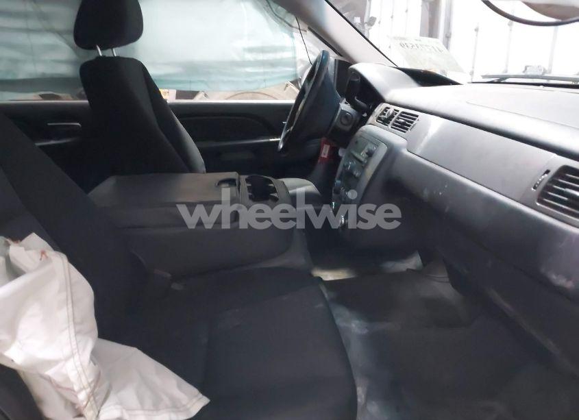 Photo 5 of 2013 Chevrolet Suburban 2500 COMMERCIAL FLEET (VIN 1GNWK5EGXDR328638)