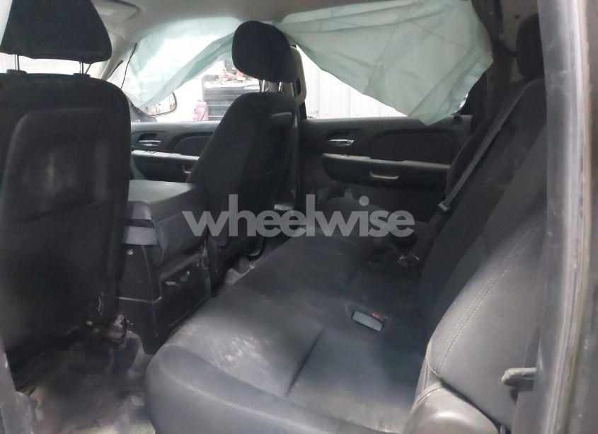 Photo 8 of 2013 Chevrolet Suburban 2500 COMMERCIAL FLEET (VIN 1GNWK5EGXDR328638)