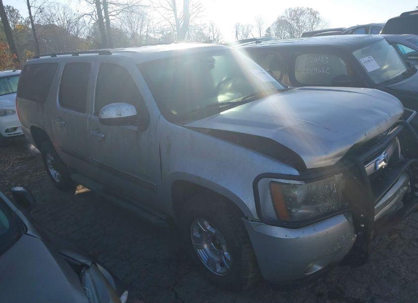 2011 Chevrolet Suburban 2500 LS (VIN 1GNWKLEG5BR375027) main photo