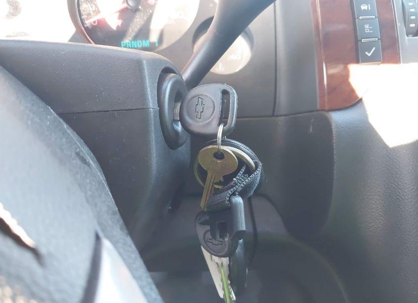 Photo 10 of 2011 Chevrolet Suburban 2500 LS (VIN 1GNWKLEG5BR375027)