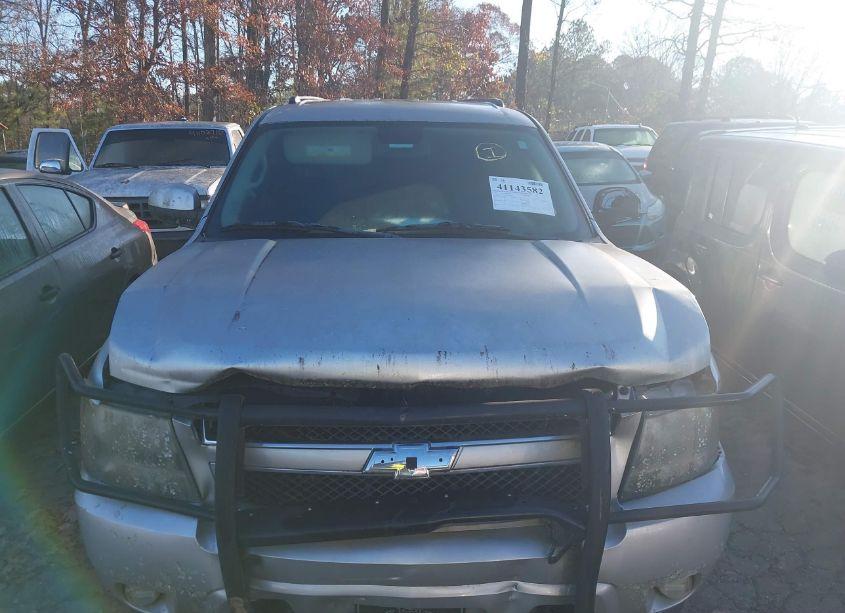 Photo 11 of 2011 Chevrolet Suburban 2500 LS (VIN 1GNWKLEG5BR375027)