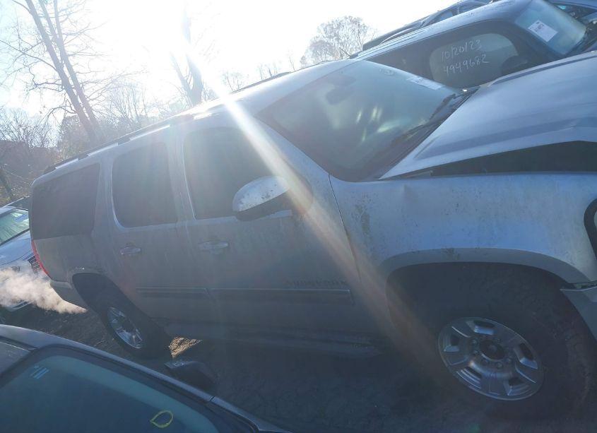 Photo 12 of 2011 Chevrolet Suburban 2500 LS (VIN 1GNWKLEG5BR375027)