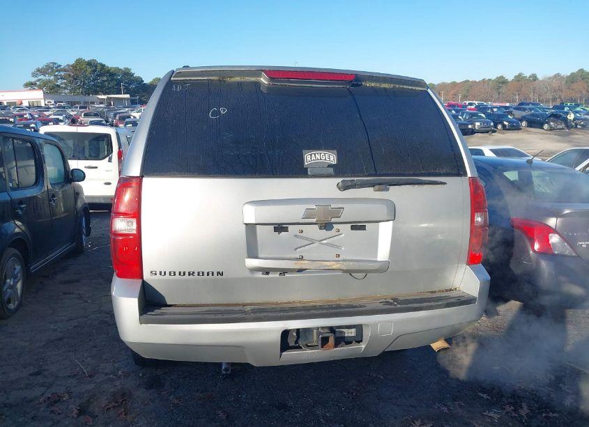 Photo 15 of 2011 Chevrolet Suburban 2500 LS (VIN 1GNWKLEG5BR375027)