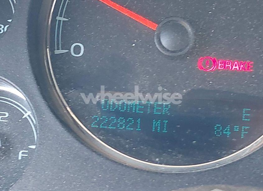 Photo 15 of 2011 Chevrolet Suburban 2500 LT1 (VIN 1GNWKMEG3BR250386)