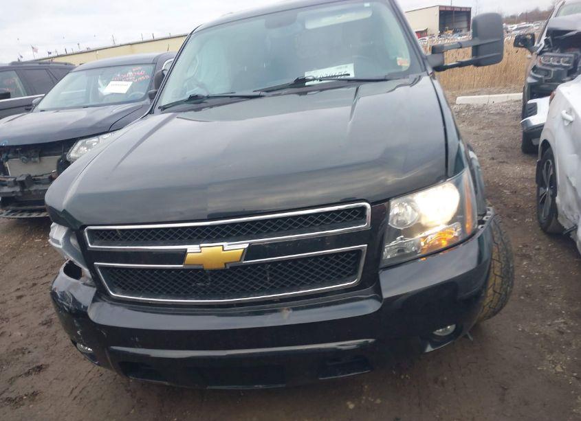 Photo 12 of 2012 Chevrolet Suburban 2500 LT (VIN 1GNWKMEGXCR232792)