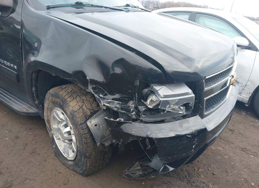 Photo 6 of 2012 Chevrolet Suburban 2500 LT (VIN 1GNWKMEGXCR232792)