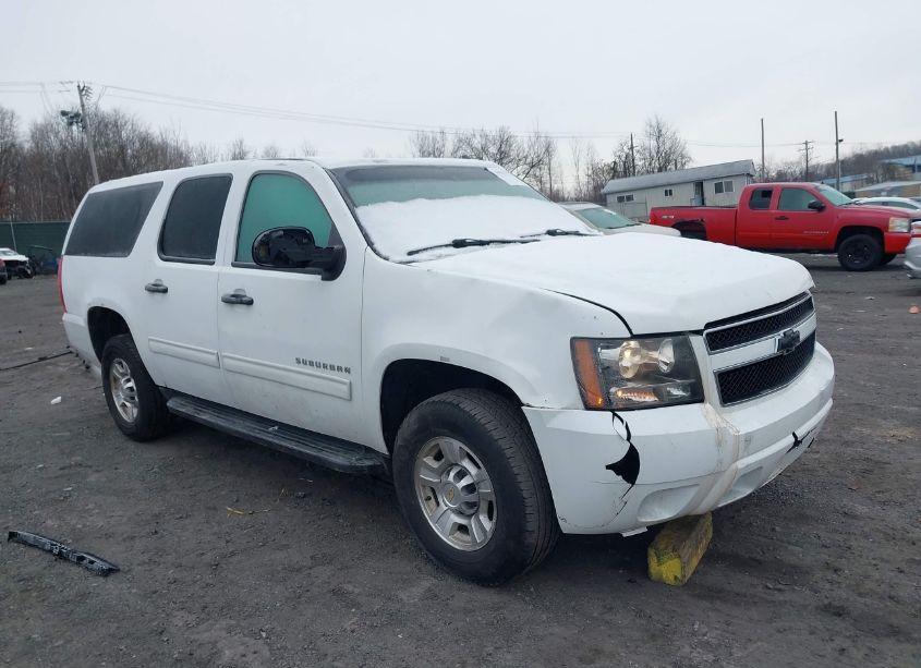 2010 Chevrolet Suburban 2500 LS (VIN 1GNZKLEG7AR157439) main photo
