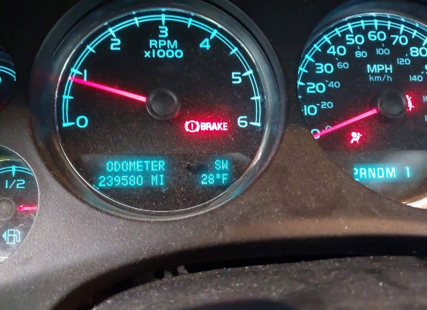 Photo 15 of 2010 Chevrolet Suburban 2500 LS (VIN 1GNZKLEG7AR157439)