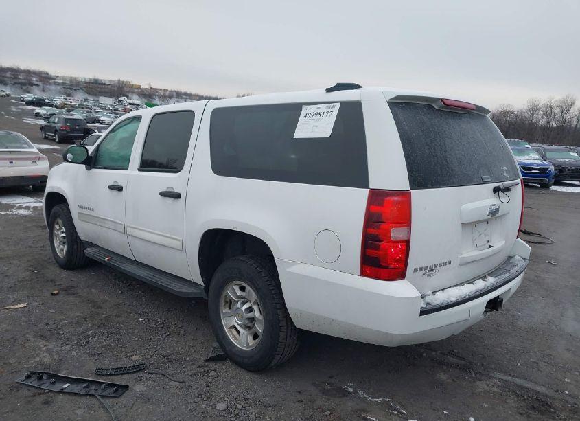 Photo 3 of 2010 Chevrolet Suburban 2500 LS (VIN 1GNZKLEG7AR157439)