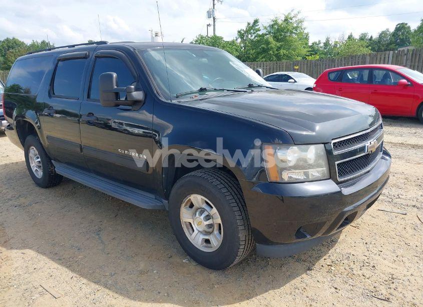 2010 Chevrolet Suburban 2500 LS (VIN 1GNZKLEG7AR271831) main photo