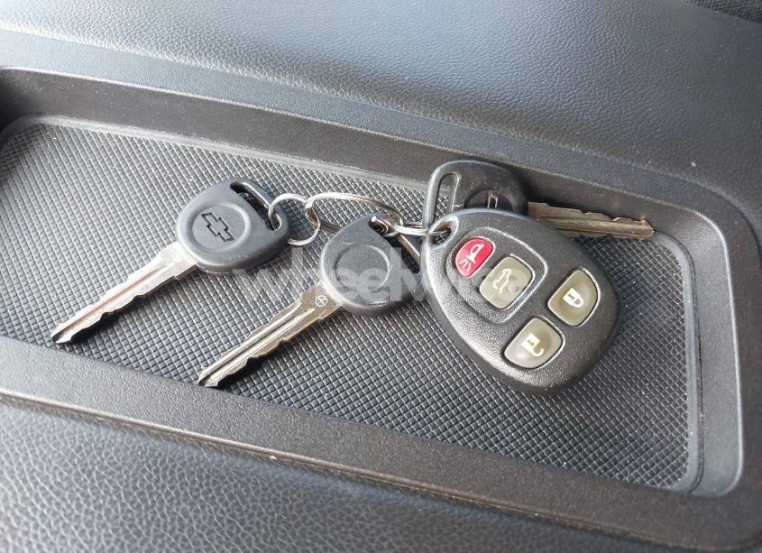 Photo 11 of 2010 Chevrolet Suburban 2500 LS (VIN 1GNZKLEG7AR271831)