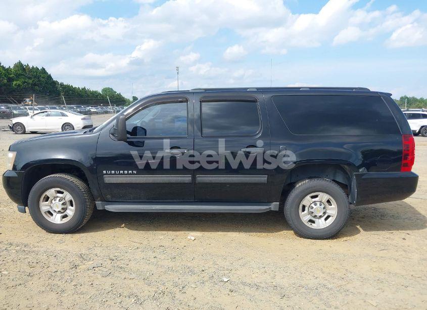 Photo 14 of 2010 Chevrolet Suburban 2500 LS (VIN 1GNZKLEG7AR271831)