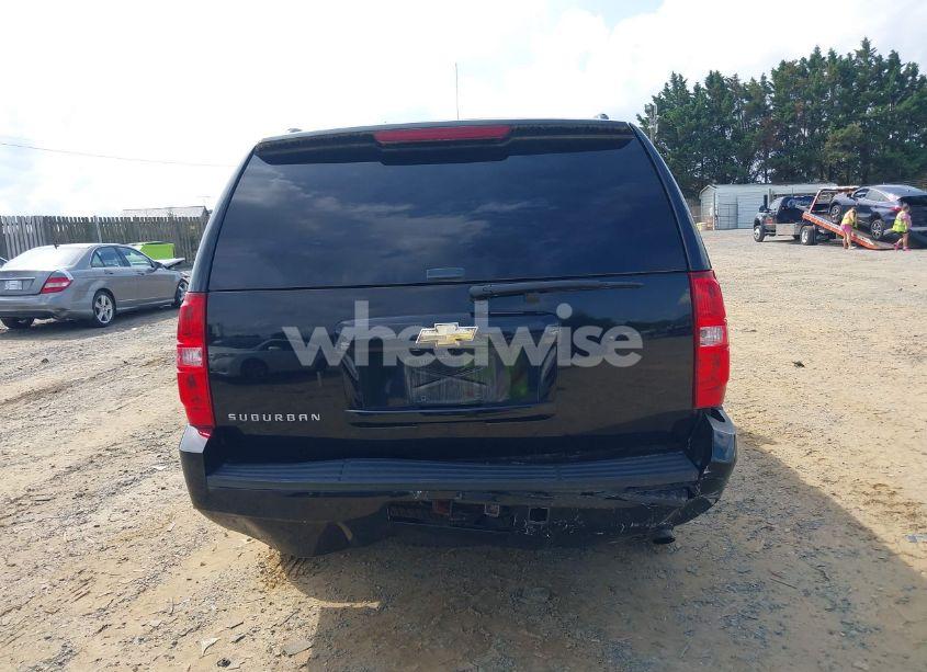Photo 16 of 2010 Chevrolet Suburban 2500 LS (VIN 1GNZKLEG7AR271831)