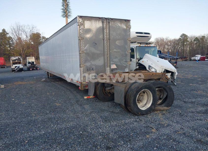 Photo 3 of 2005 Great Dane REEFER SEMI TRAILER (VIN 1GRAA06215B709127)