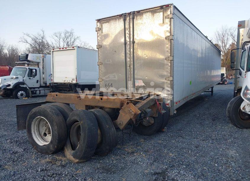 Photo 4 of 2005 Great Dane REEFER SEMI TRAILER (VIN 1GRAA06215B709127)