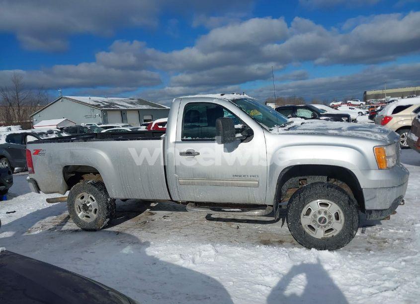 Photo 13 of 2014 Gmc Sierra 2500HD SLE (VIN 1GT020CG7EF156804)