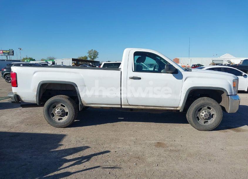 Photo 13 of 2015 Gmc Sierra 2500HD (VIN 1GT02XEG2FZ133176)