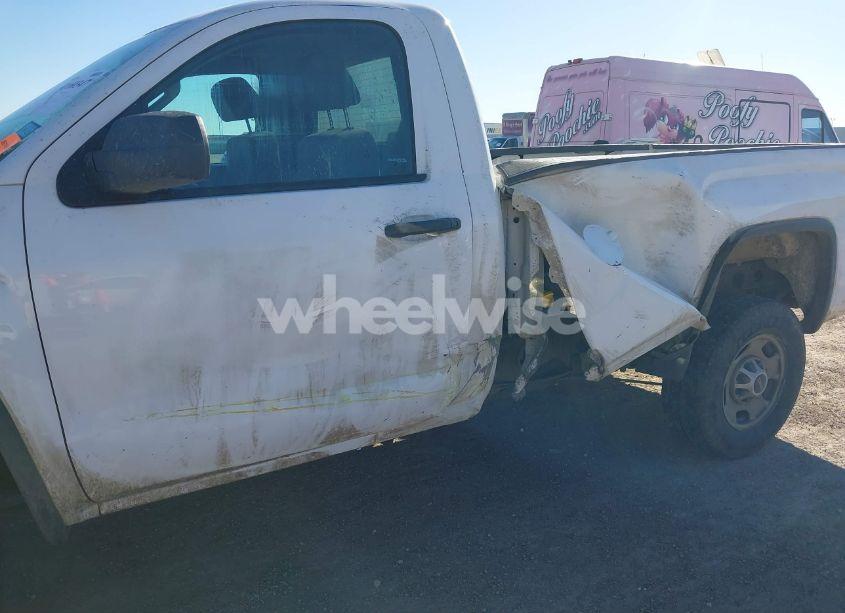 Photo 6 of 2015 Gmc Sierra 2500HD (VIN 1GT02XEG2FZ133176)