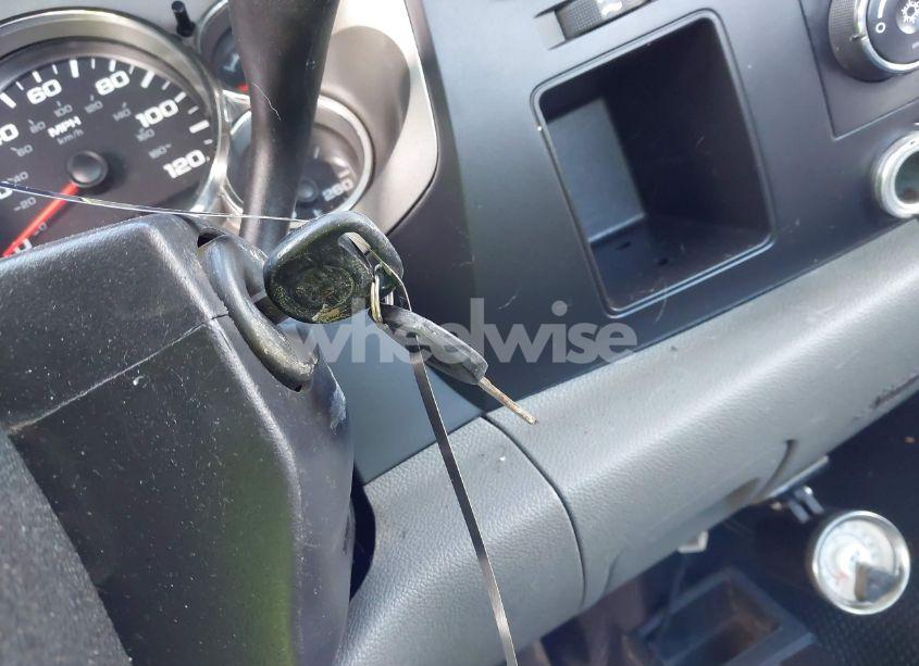 Photo 11 of 2011 Gmc Sierra 2500HD WORK TRUCK (VIN 1GT02ZCG2BF124617)