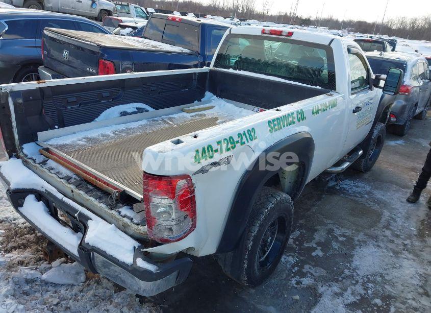 Photo 4 of 2011 Gmc Sierra 2500HD WORK TRUCK (VIN 1GT02ZCG2BF124617)