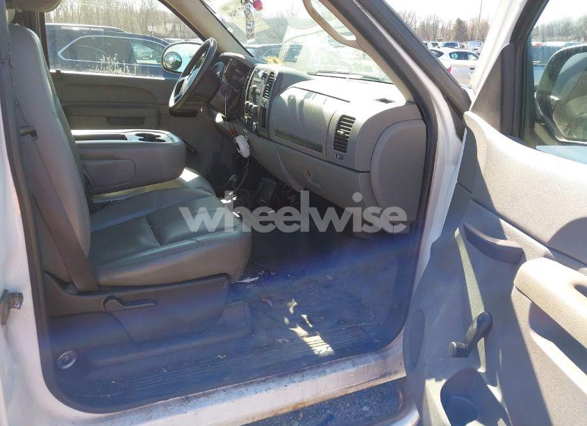 Photo 5 of 2012 Gmc Sierra 2500HD WORK TRUCK (VIN 1GT02ZCG3CZ158498)