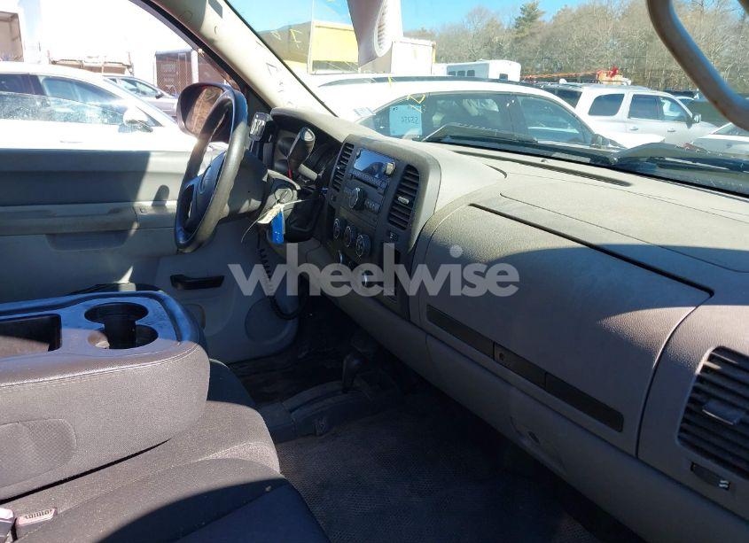 Photo 5 of 2013 Gmc Sierra 2500HD WORK TRUCK (VIN 1GT02ZCG9DZ247493)