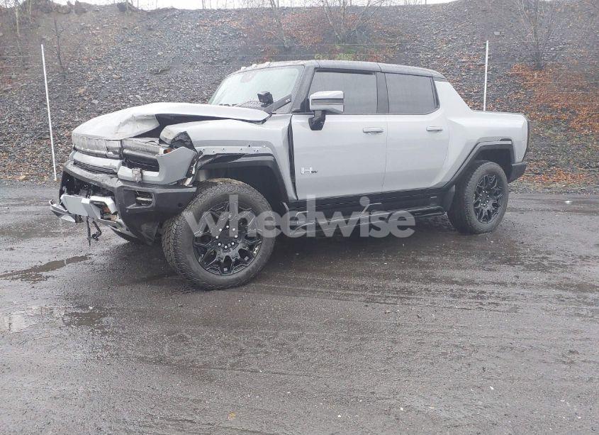 Photo 2 of 2024 Gmc Hummer EV PICKUP 3X (VIN 1GT10DDB2RU113025)