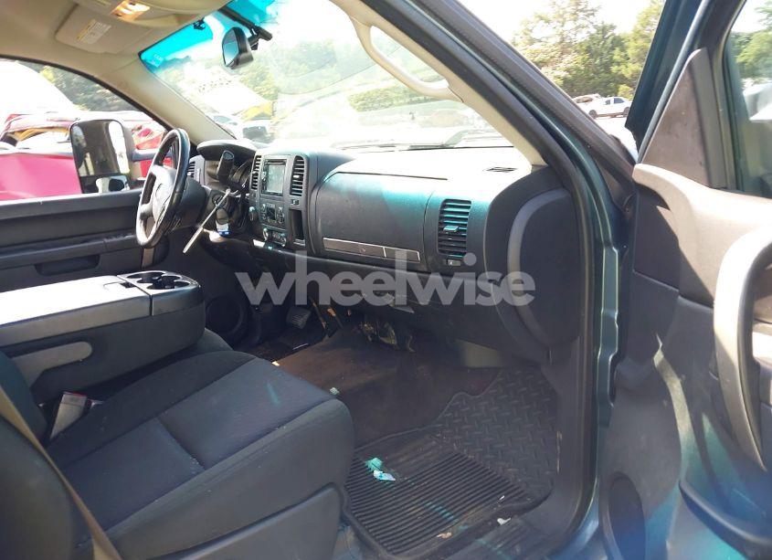 Photo 5 of 2011 Gmc Sierra 2500HD SLE (VIN 1GT120C80BF188695)