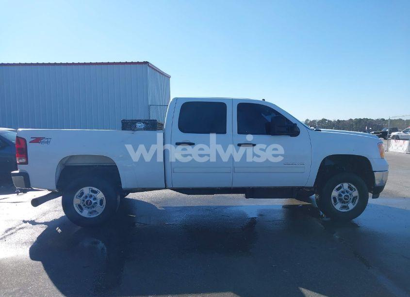 Photo 13 of 2013 Gmc Sierra 2500HD SLE (VIN 1GT120C83DF106056)