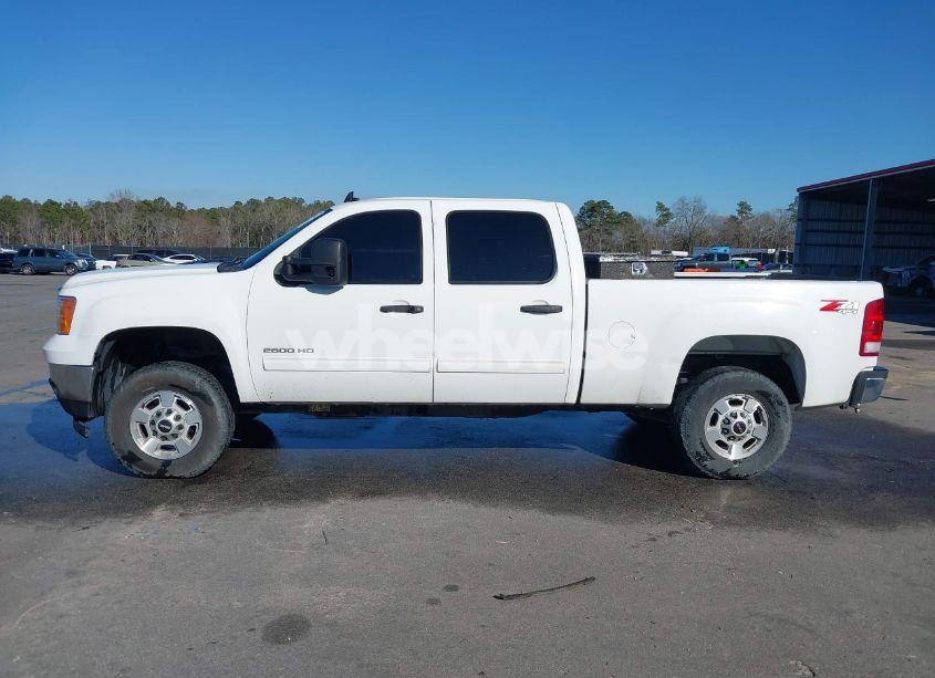 Photo 14 of 2013 Gmc Sierra 2500HD SLE (VIN 1GT120C83DF106056)