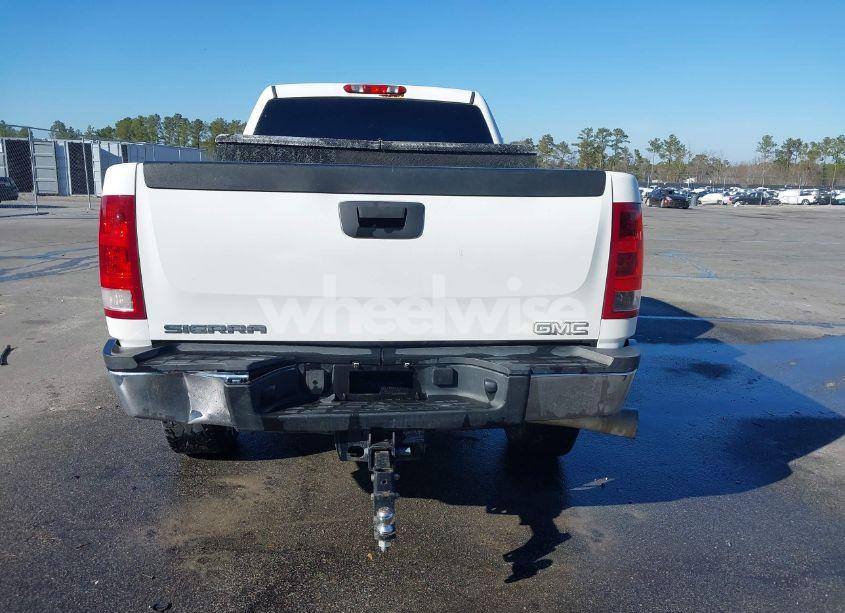 Photo 16 of 2013 Gmc Sierra 2500HD SLE (VIN 1GT120C83DF106056)