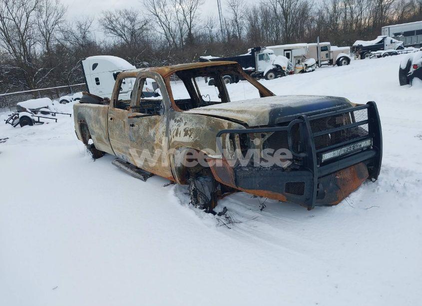 2013 Gmc Sierra 2500HD SLE (VIN 1GT120C84DF144699) main photo