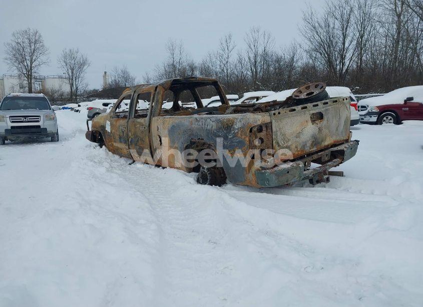 Photo 3 of 2013 Gmc Sierra 2500HD SLE (VIN 1GT120C84DF144699)