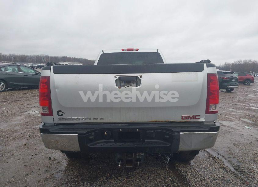 Photo 16 of 2013 Gmc Sierra 2500HD SLE (VIN 1GT120CG2DF231749)