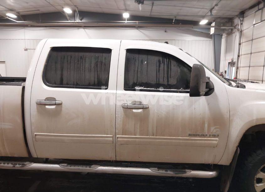 Photo 13 of 2011 Gmc Sierra 2500HD SLE (VIN 1GT120CG3BF112511)