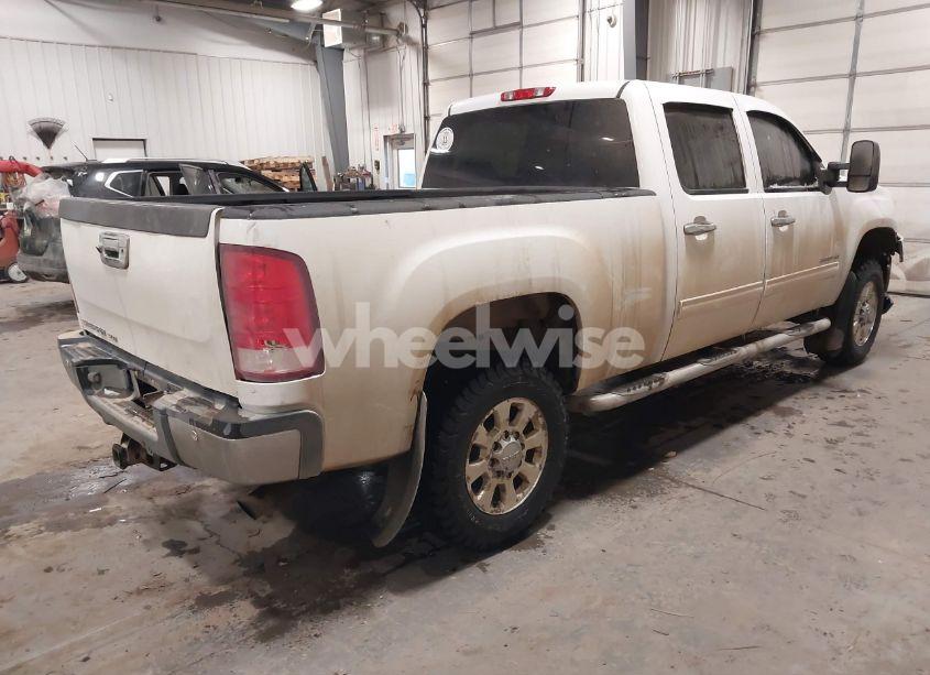Photo 4 of 2011 Gmc Sierra 2500HD SLE (VIN 1GT120CG3BF112511)