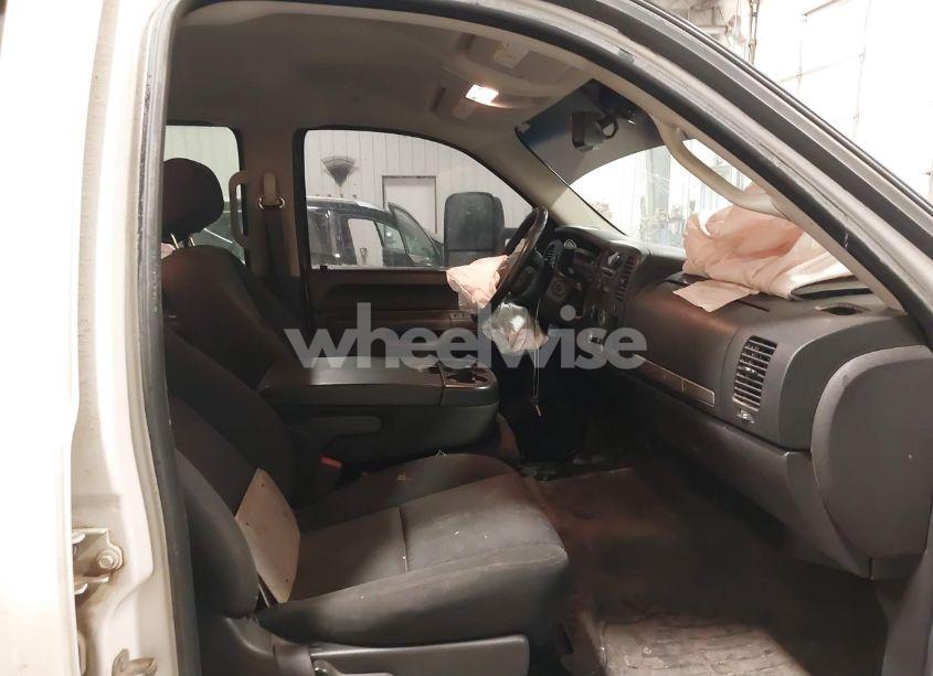 Photo 5 of 2011 Gmc Sierra 2500HD SLE (VIN 1GT120CG3BF112511)